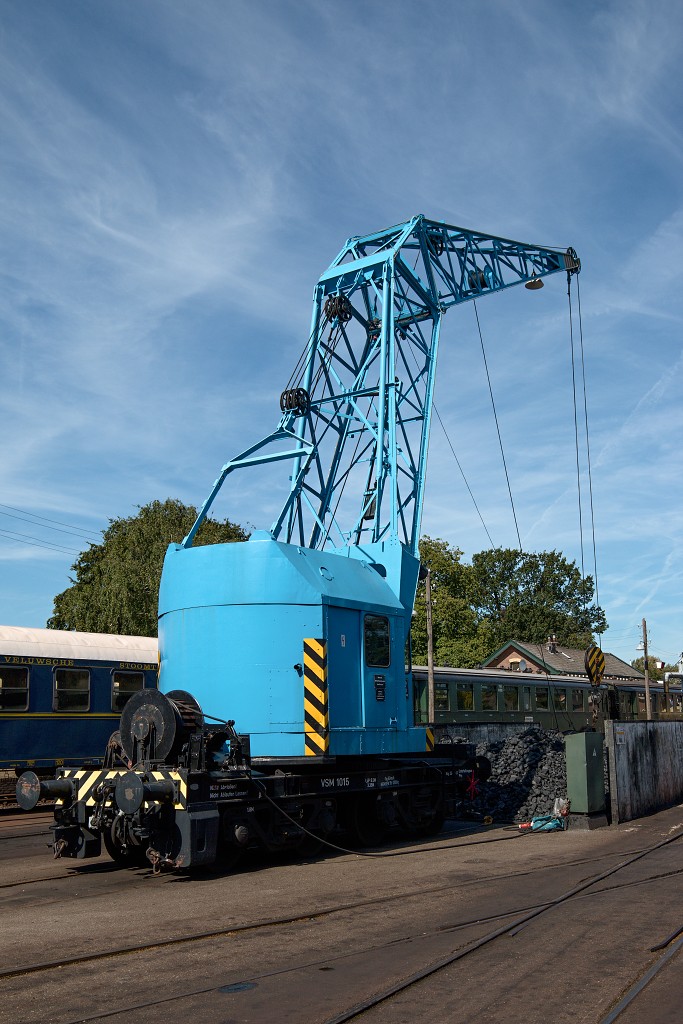 spoorweg spoorwegen hdr ns trein treinen locomotief verkeer transport openbaar vervoer spoor stoomlocomotief station